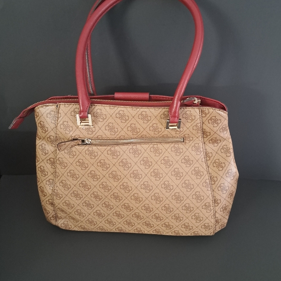 Guess Handbag - Picture 12 of 15